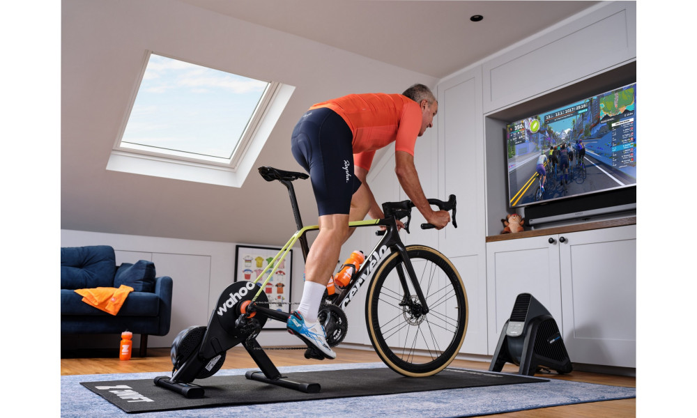 Velorull Wahoo KICKR Core 2 + Zwift Cog/Click - 10