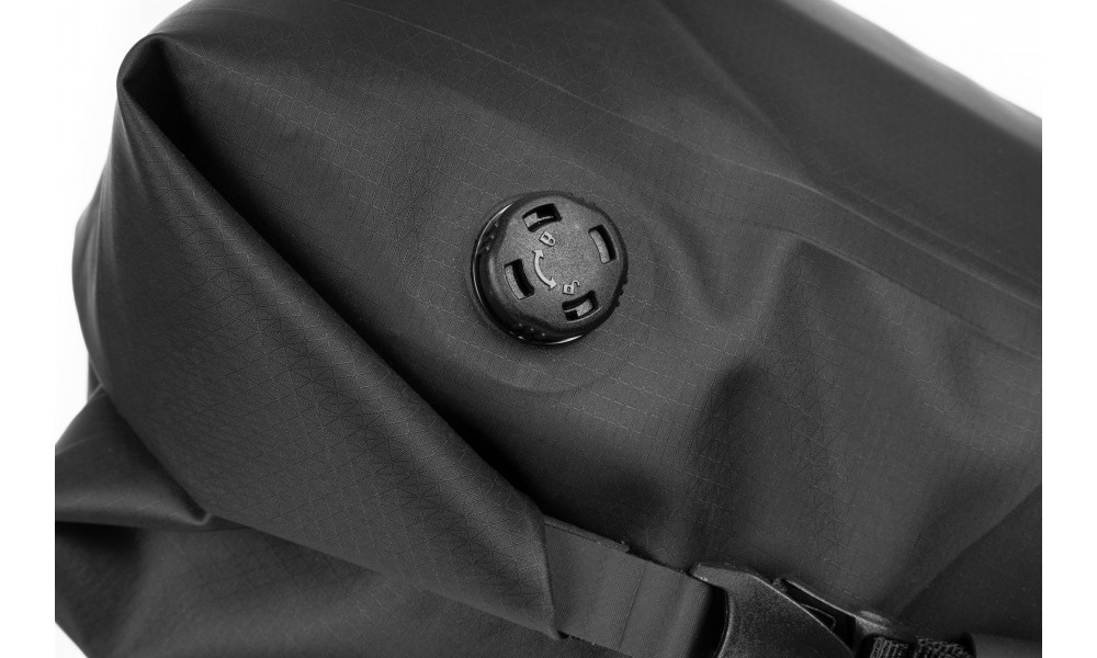 Sadulakott ACID Pack Pure 10 black - 6