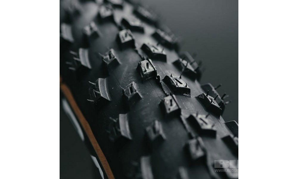 Rehv 29" Vittoria Barzo TLR Fold 29x2.25 / 55-622 tan - 9