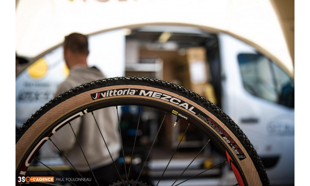 Rehv 29" Vittoria Mezcal TLR Fold 29x2.25 / 55-622 tan - 12