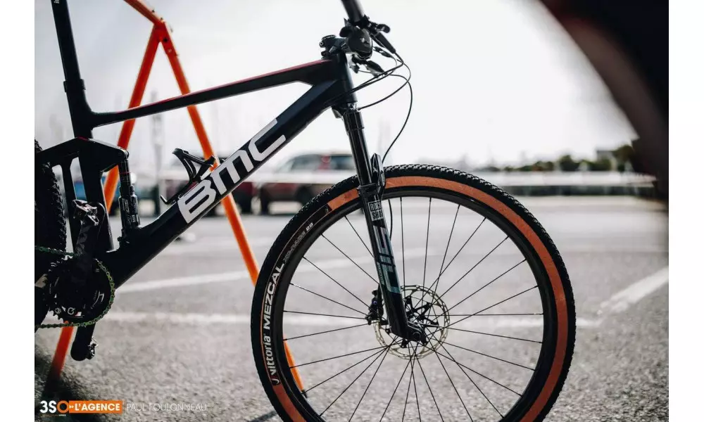 Rehv 29" Vittoria Mezcal TLR Fold 29x2.35 / 57-622 tan - 2