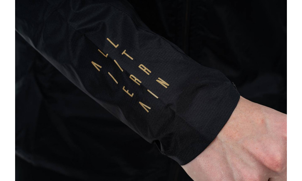 Jacket Cube ATX Breaker black - 1